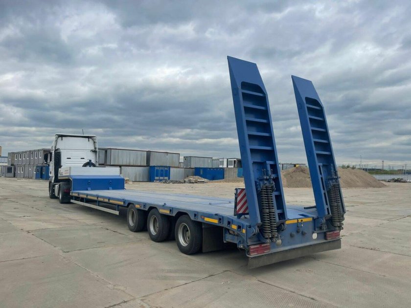 Полуприцеп-тяжеловоз ЧМЗАП-99064