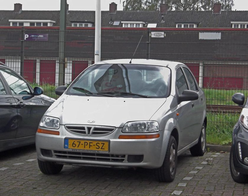 Daewoo Kalos седан