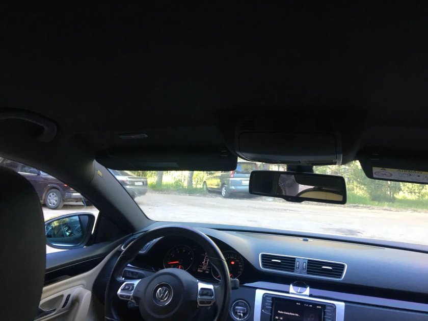 Черный потолок Пассат ЦЦ 2011