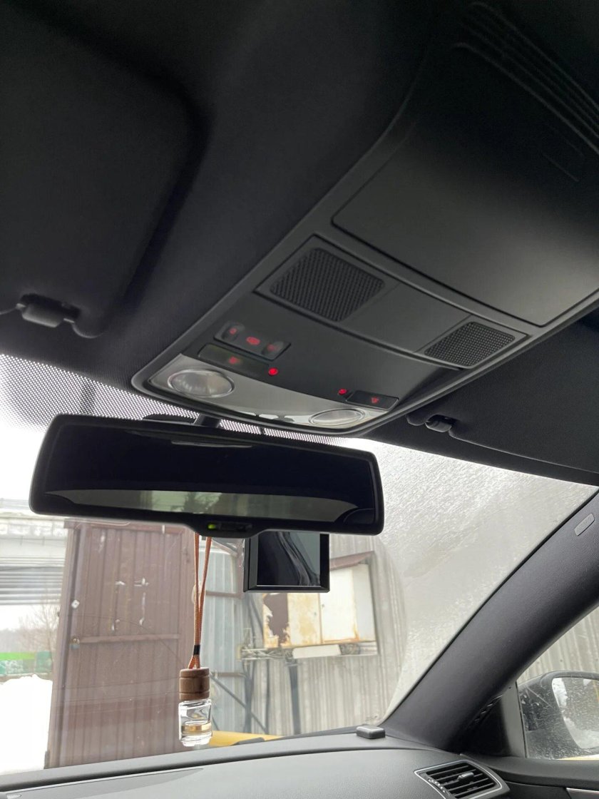 Черный потолок Passat b8