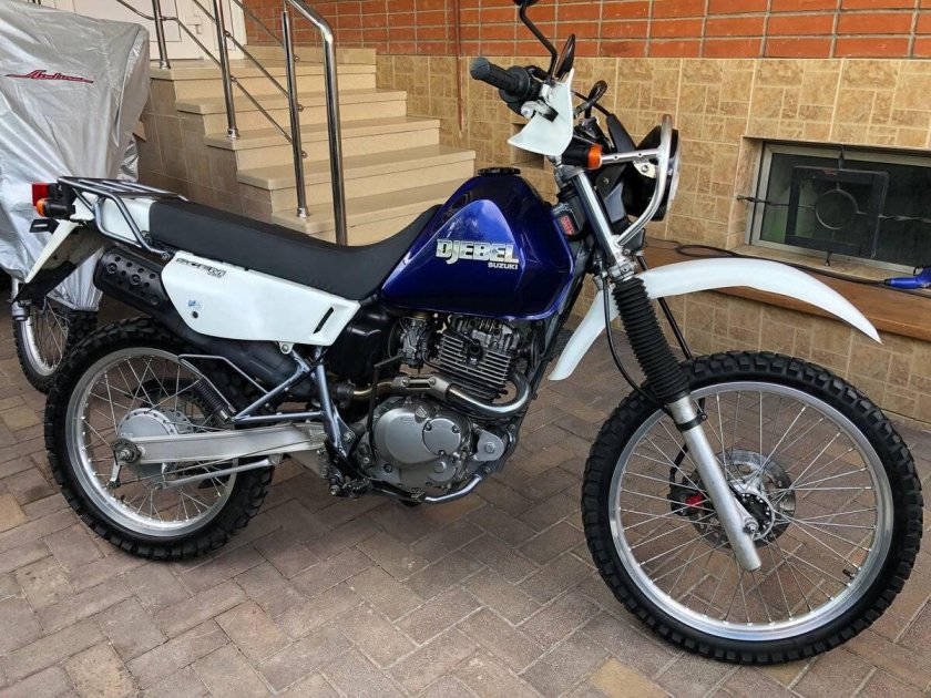 Suzuki Djebel 200