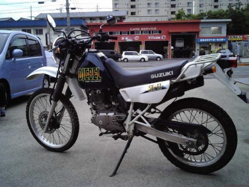 Suzuki Djebel