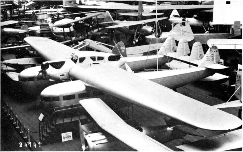 Двухфюзеляжный самолет