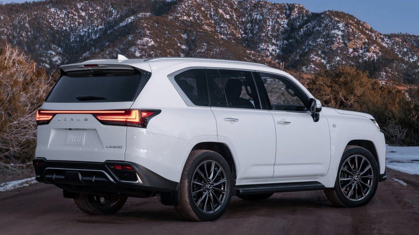 Lexus LX 600 F-Sport