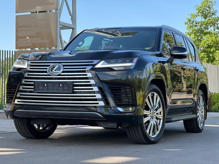 Lexus LX 2022