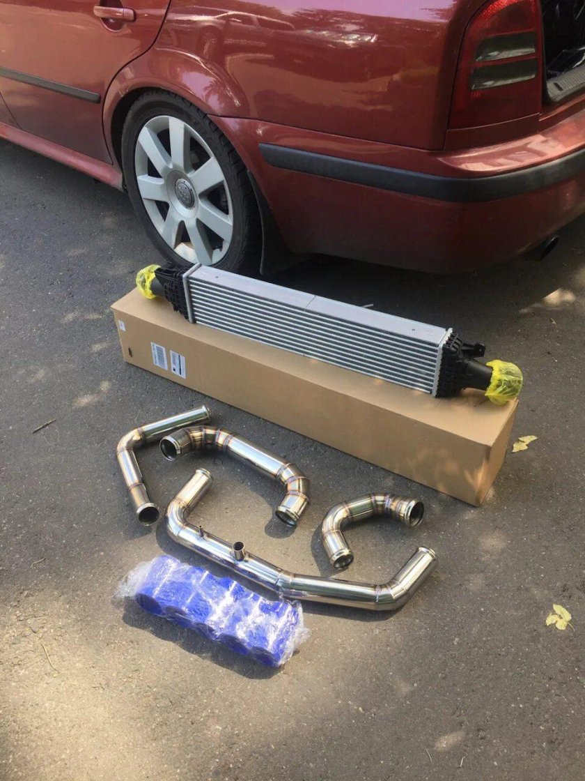 Skoda Octavia Tour фронтальный интеркуллер