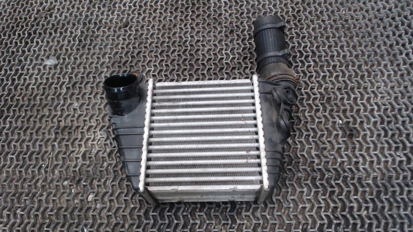 Интеркулер Шкода Октавия 1.8 турбо