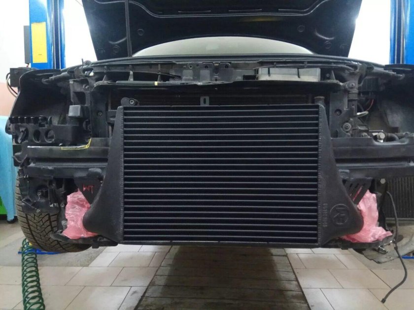 Интеркулер Kia Stinger