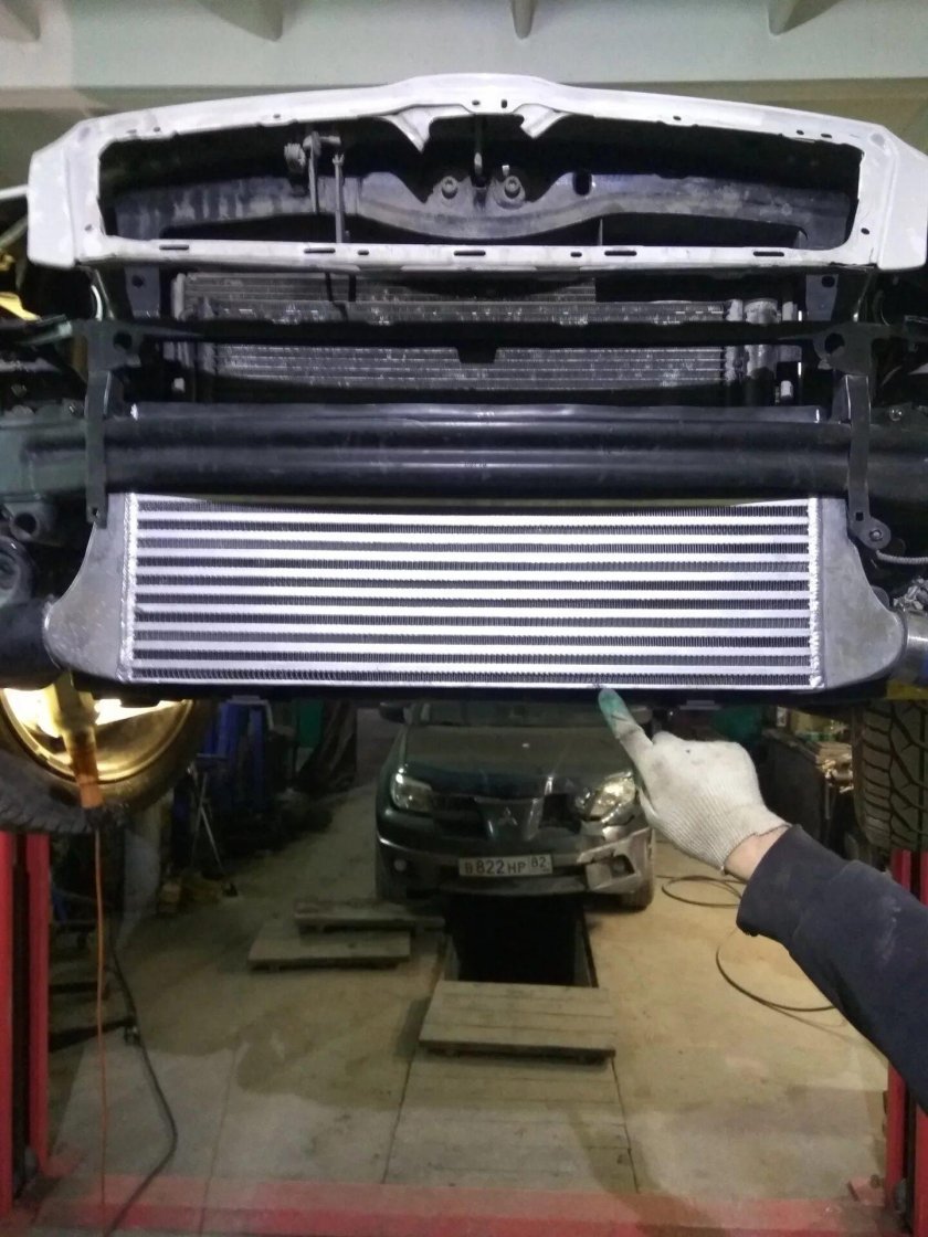 Фронтальный интеркулер Шкода Октавия а7