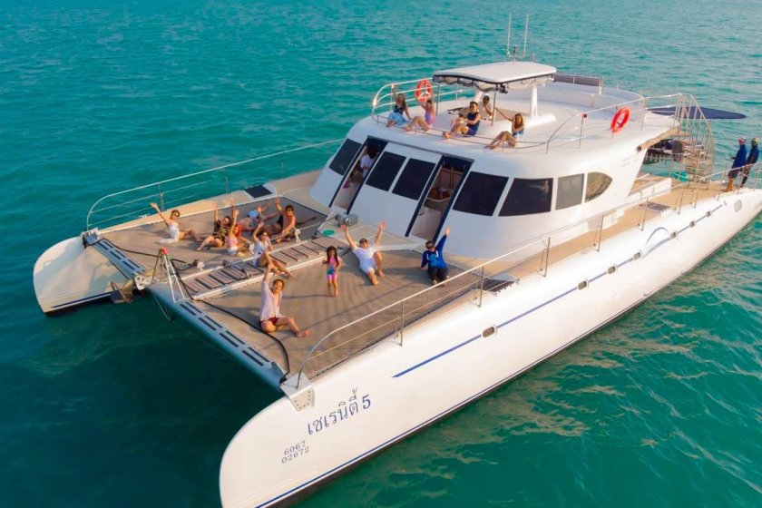 Катамаран Серенити Паттайя