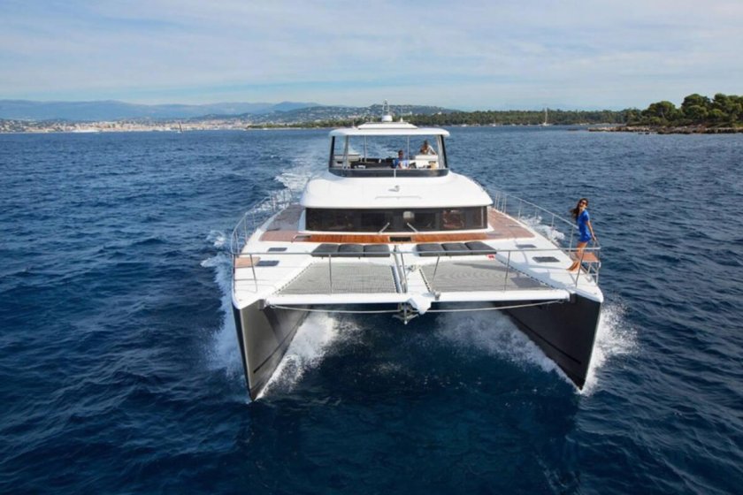 Катамаран Лагун 630