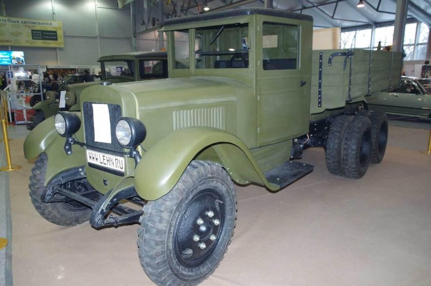 Автомобиль ЗИС 6