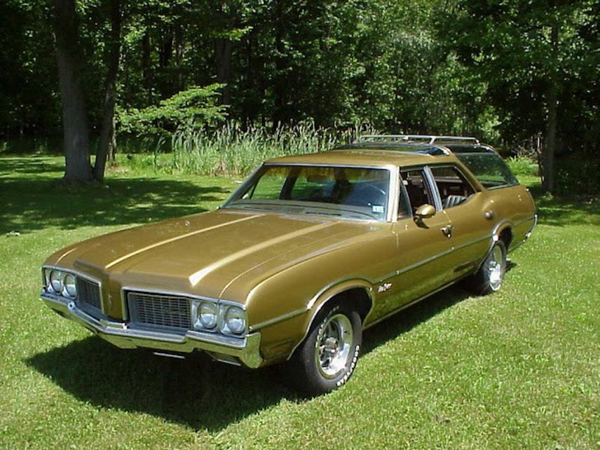 Олдсмобиль Виста Крузер 1970