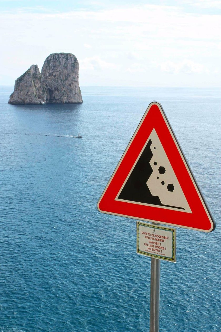 Падение камней