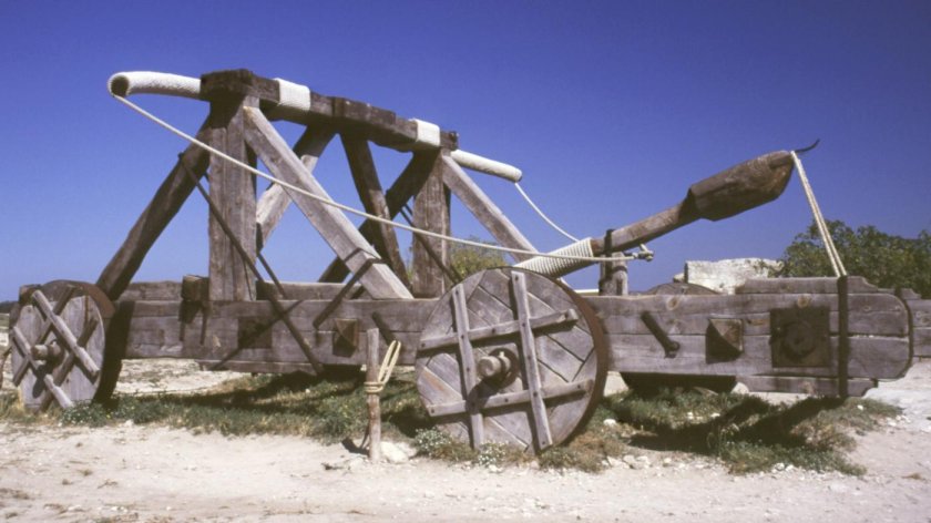 Катапульта оружие средневековья