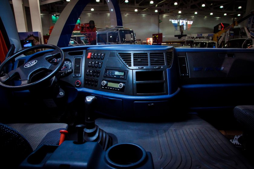 FAW 3250 самосвал