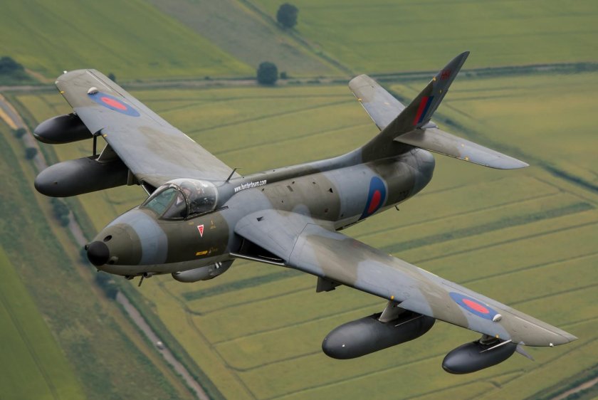 Самолет Hawker Hunter