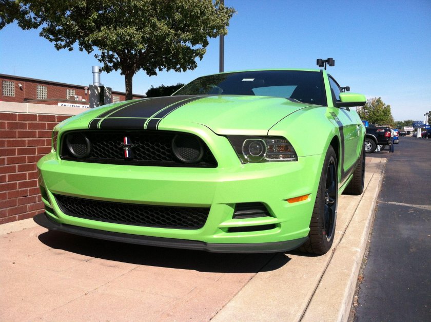 Форд Мустанг 2012