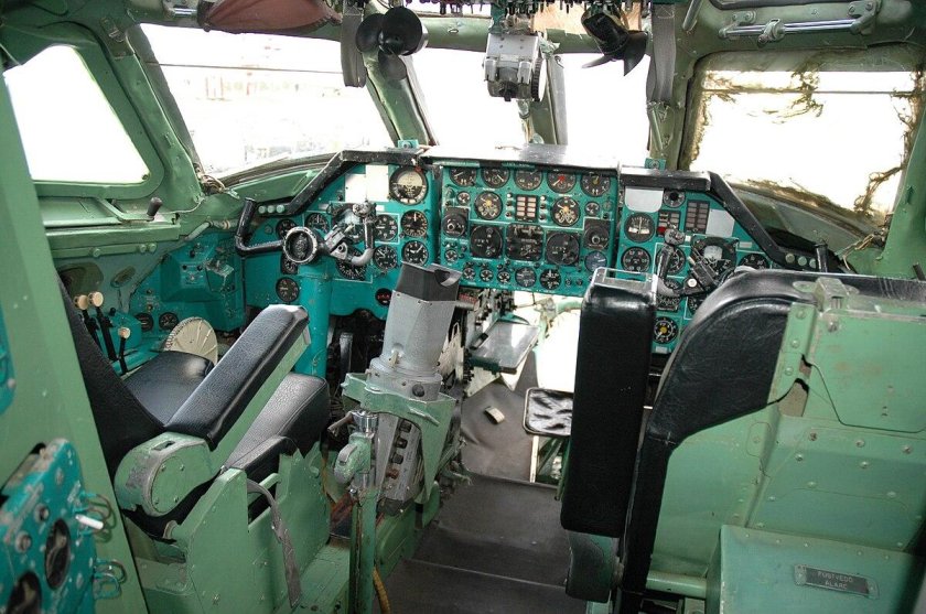 Ту-134 Cockpit