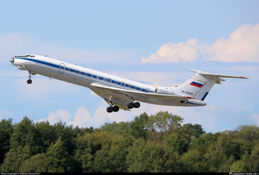 Ту-134 пассажирский самолёт