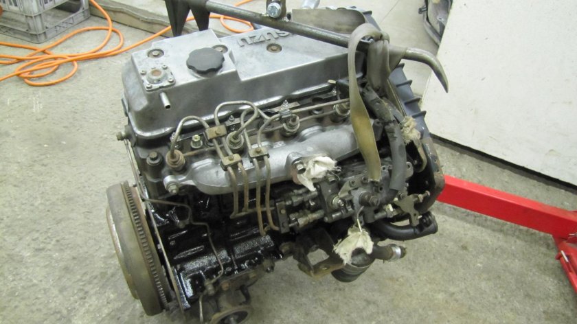 Двигатель Исузу 3.1 дизель