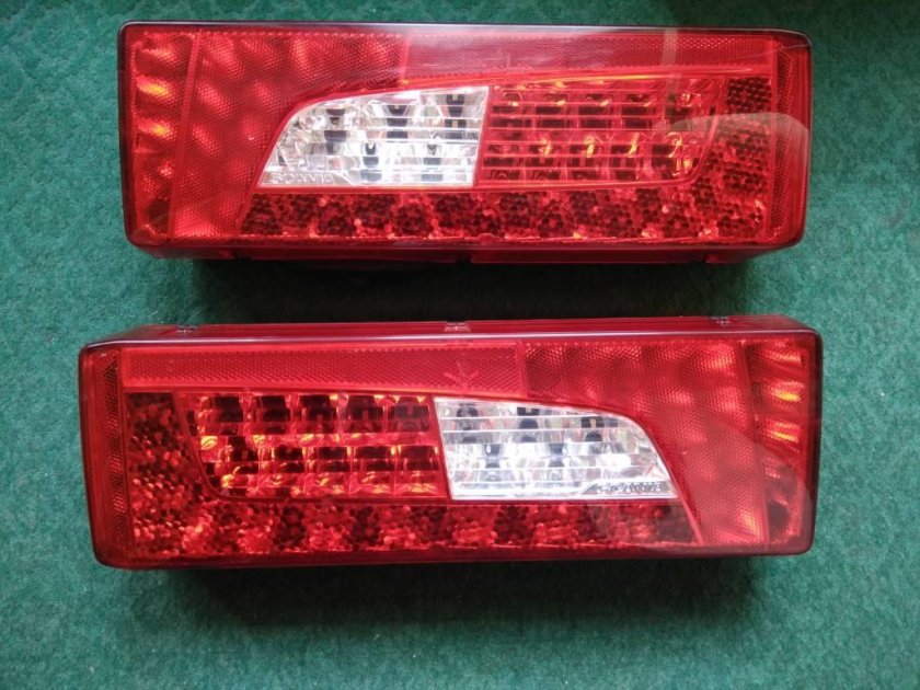 Фонарь задний Скания r440 стопы