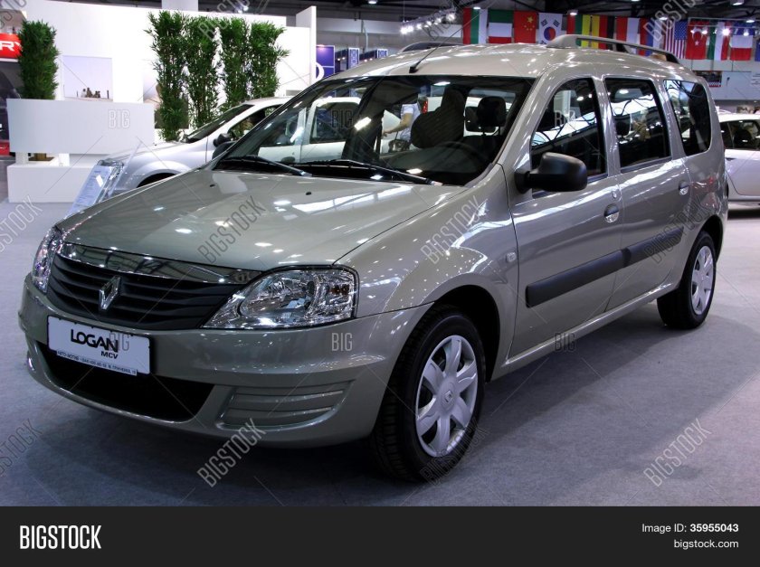 Лада Ларгус Рено