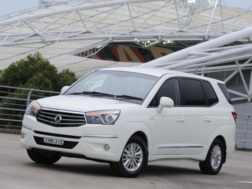 SSANGYONG Stavic