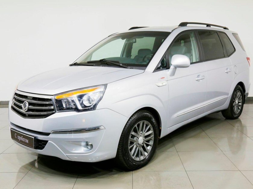 SSANGYONG минивэн
