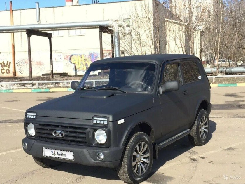 Нива 2121 черный Раптор