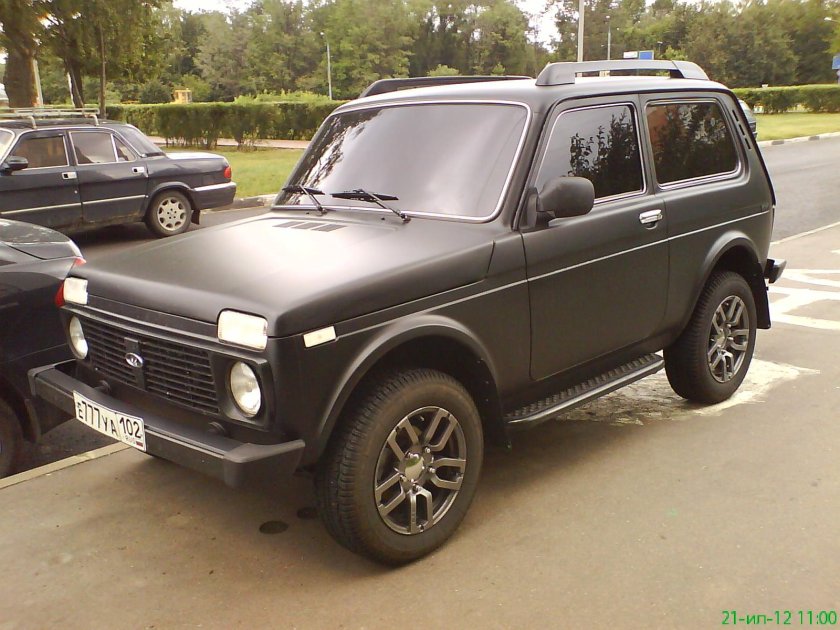 Матовая Нива 2121