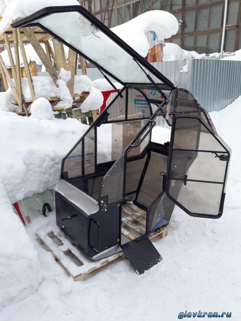 Кабина оператора КМУ