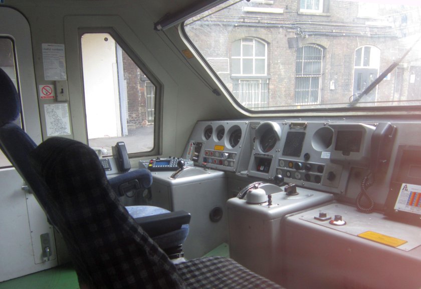 British Rail class 37 кабина