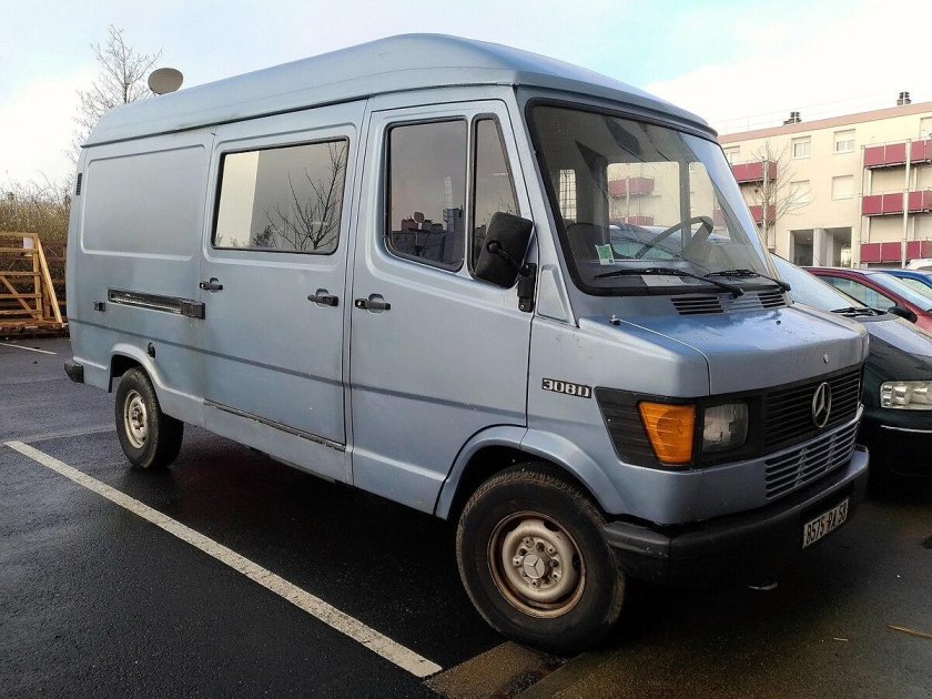 Почтовый Мерседес 308d