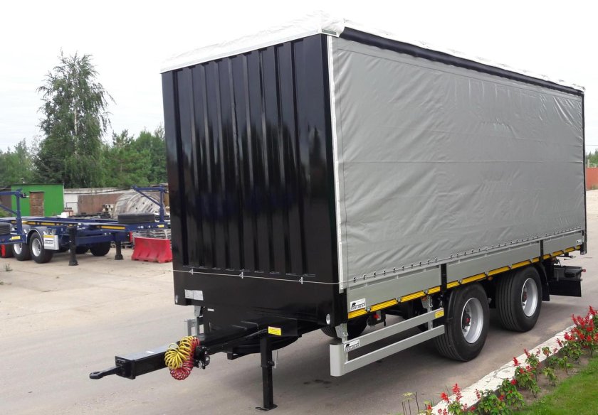 Шторно-бортовой прицеп 780251