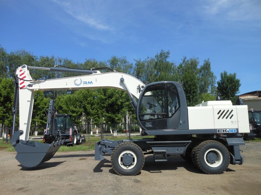 Экскаватор ЕК-18-20