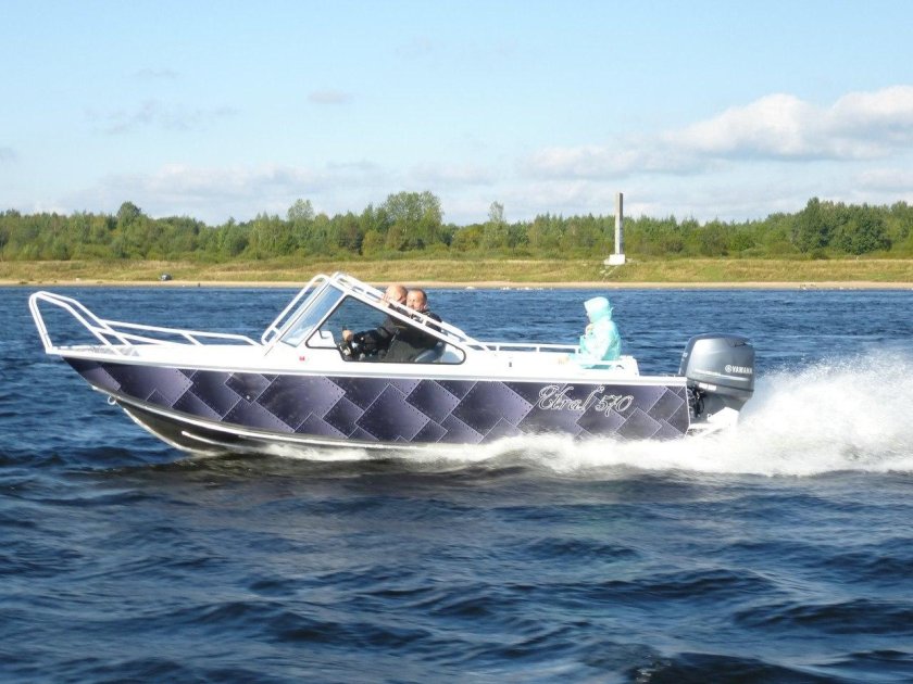 Лодка Урал 470