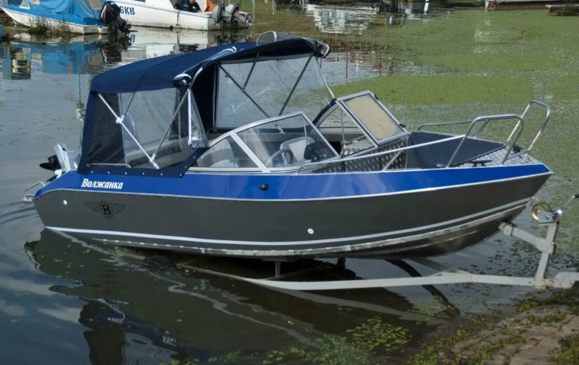 Лодка Волжанка-57