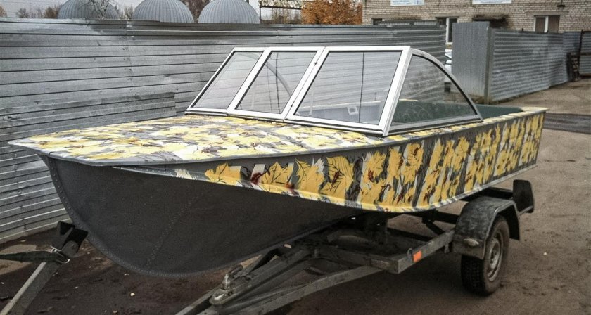 Стекло ветровое д/лодки Крым (до 1990 г.в.)