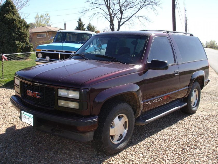 GMC Yukon gmt400