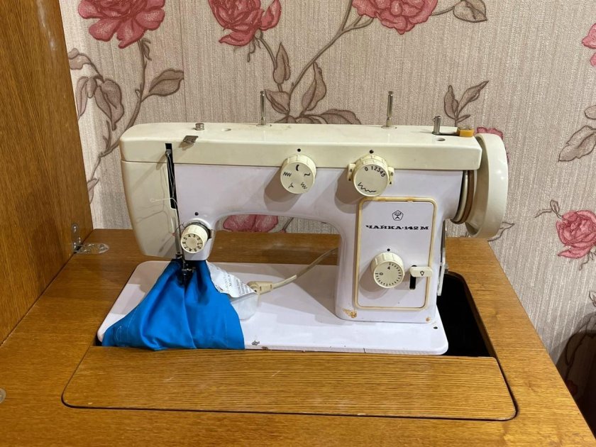 Отдам швейную машинку