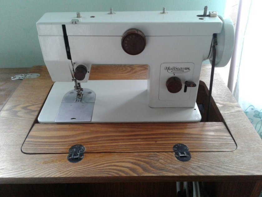 Тикув машинаси НАРХЛАРИ Чайка 143