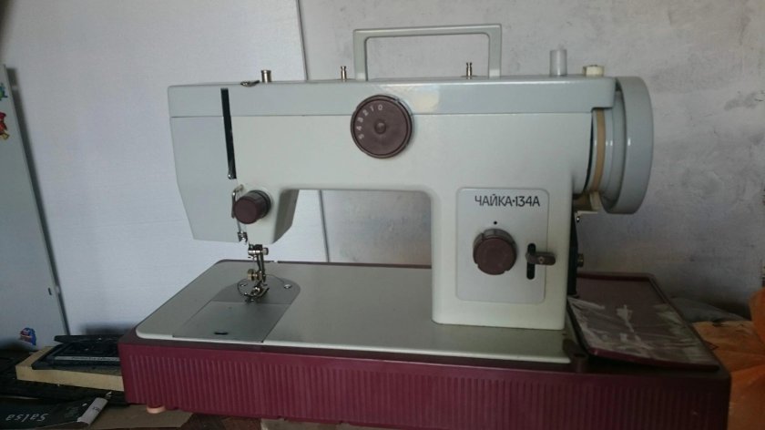 Швейная машина Chayka Чайка 134