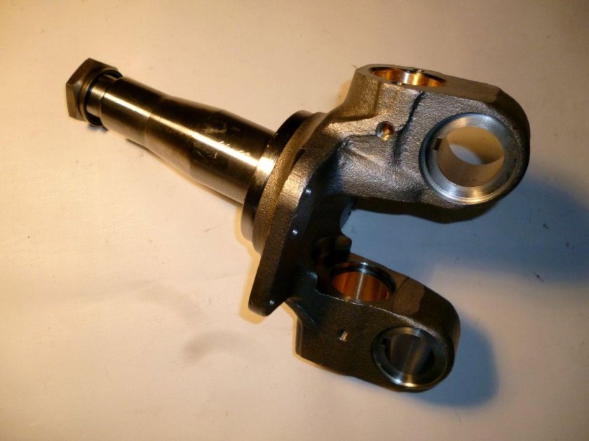 Кулак поворотный 5320-3001011