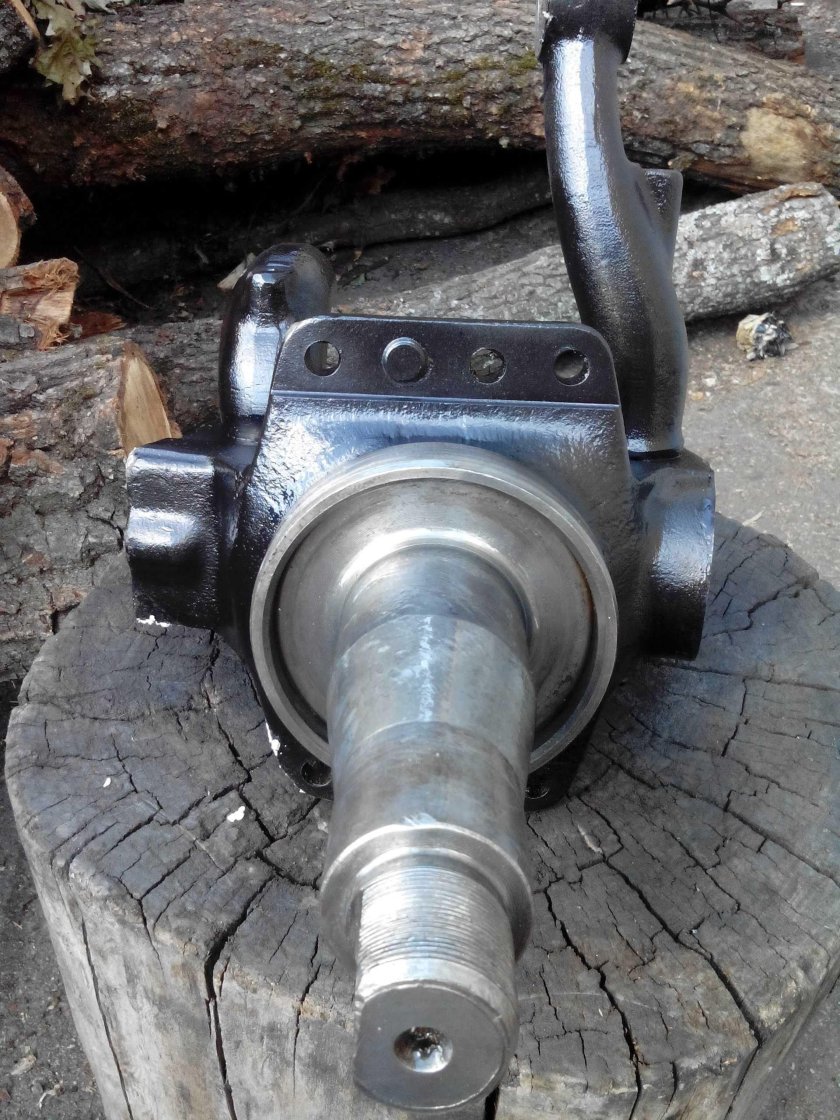 Цапфа КАМАЗ 5320 левая