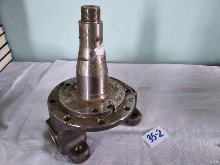 6520-3001009 Кулак поворотный