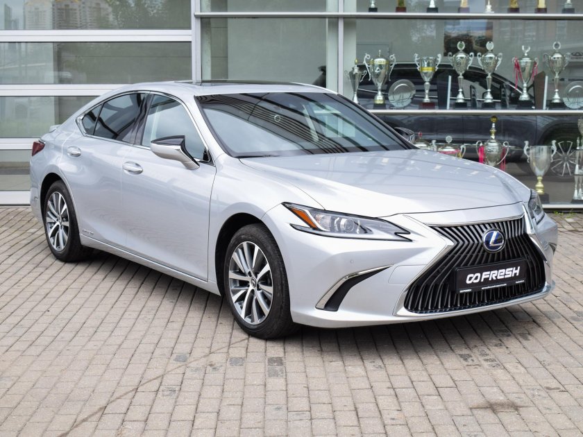 Лексус es 2019