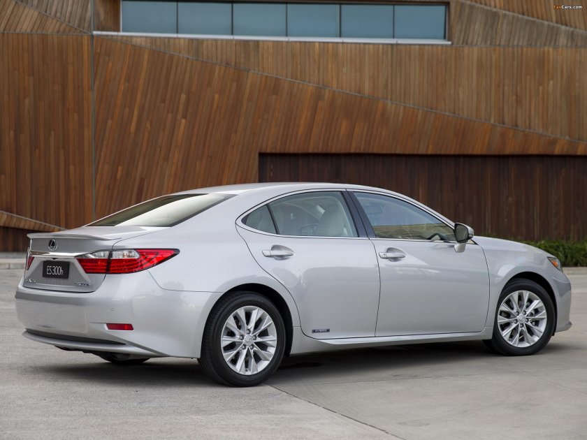 Lexus es 300h 2013