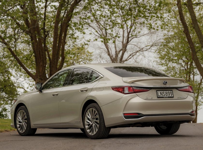 Lexus es300 2014
