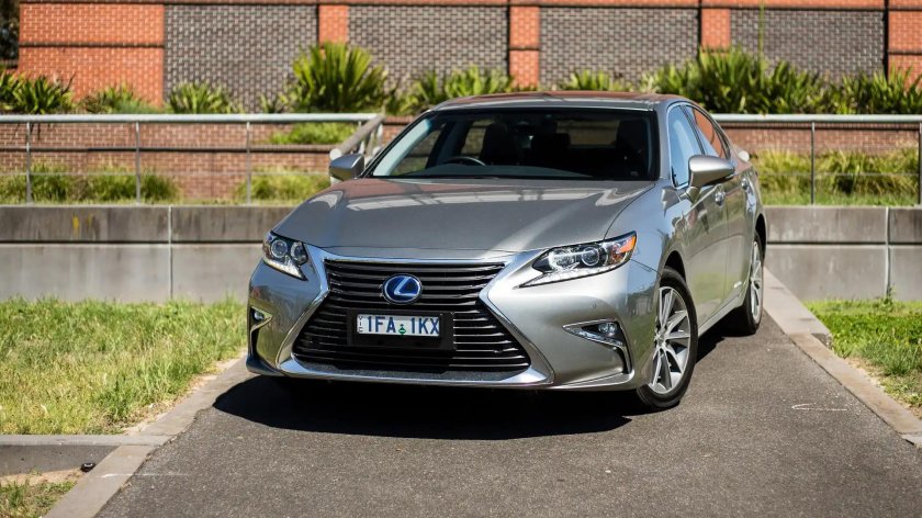 Lexus es 300h 2016